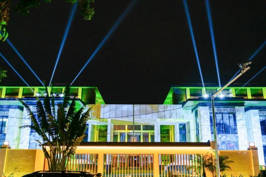 Từ 'ngôi nhà hoang', khu nhà 300 Kim Mã lột xác lung linh giữa Hà Nội