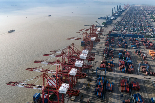 Thị trường Mỹ kéo tụt đà tăng toàn cầu, xuất khẩu Trung Quốc 'ngấm đòn' thuế quan