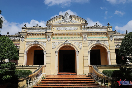 Dinh thự cổ 2.000m2 hoành tráng bậc nhất An Giang, hơn một thế kỷ liên tục thay đổi công năng