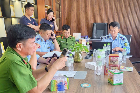 Một hộ kinh doanh tại An Giang bán hơn 21.000 sản phẩm hàng giả, hàng kém chất lượng trị giá khủng