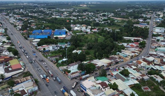 Chính phủ 'bật đèn xanh' mở cơ chế khai thác quỹ đất vàng quanh sân bay