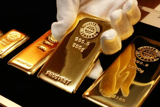 Giá vàng sáng 10/11: Mở đầu tuần mới trong xu hướng tăng mạnh