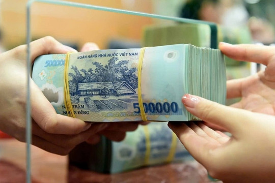 Thanh khoản dồi dào, vì sao lãi suất liên ngân hàng vẫn tăng lên 7%?