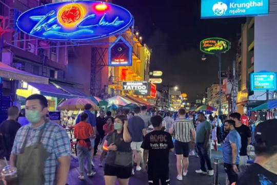 Quốc gia Đông Nam Á siết luật rượu bia, uống sai giờ bị phạt hơn 8 triệu đồng: Du khách Việt cần lưu ý