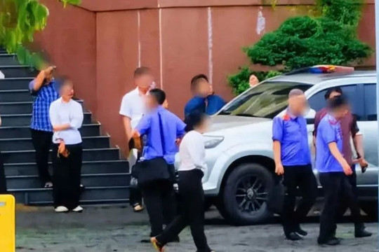 2 cựu Phó Chánh án TAND Cấp cao chuẩn bị ra hầu tòa