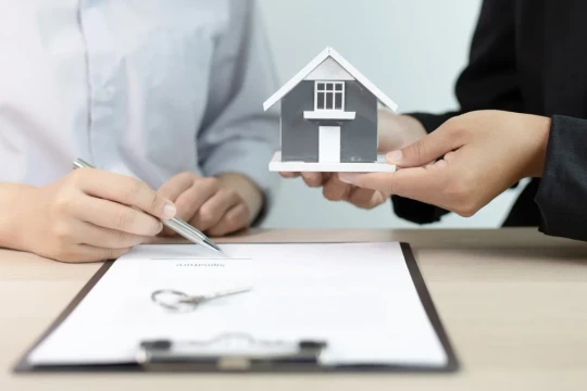 Mất trắng tiền tỷ vì chủ quan pháp lý khi làm sân bóng trên đất thuê