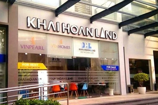 Động thái gây chú ý của vợ chồng chủ tịch một doanh nghiệp