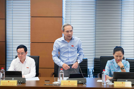 Đại biểu đề nghị đơn giản hóa thủ tục, tránh để nhà đầu tư phải 'chạy lòng vòng'