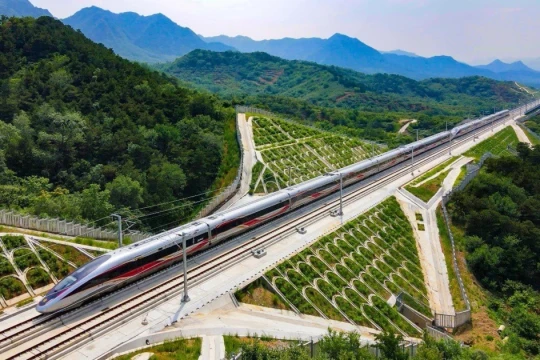 Hiện đại hóa đường sắt: Vì sao Việt Nam không tìm công nghệ đắt nhất?