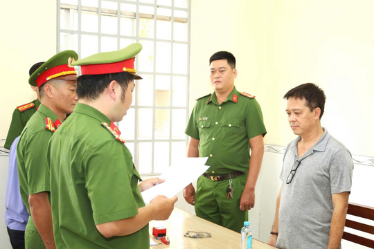 Khởi tố, bắt cựu Giám đốc ngân hàng sinh năm 1975