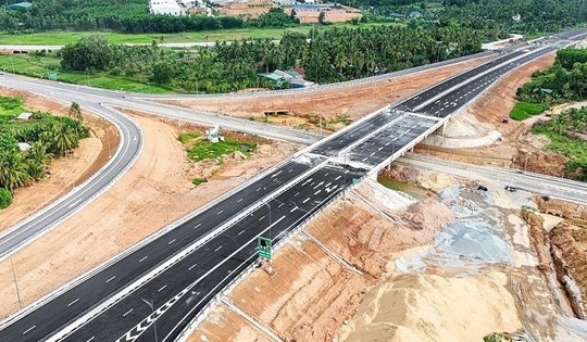Sắp thông xe cao tốc 20.400 tỷ do ‘vua hầm’ Đèo Cả thực hiện, giảm gánh nặng cho quốc lộ dài nhất Việt Nam
