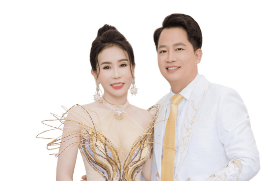 Video cận cảnh hàng trăm thùng hồ sơ được công an chuyển ra khỏi trụ sở Thẩm mỹ viện Mailisa Hà Nội