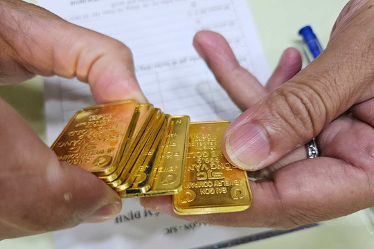 Anh P. ở Hà Nội mang 30 cây vàng đi bán để 'chứng minh trong sạch', công an lập tức vào cuộc điều tra