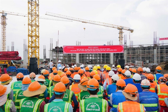 Phát động 45 ngày đêm đẩy nhanh tiến độ, làm việc '3 ca, 4 kíp', chạy nước rút hoàn thành bệnh viện 3.300 tỷ