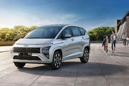 MPV 7 chỗ của Hyundai thành chân ái của gia đình Việt: ‘Ăn xăng như ngửi’, khoang hành lý thênh thang, bảo hành dài nhất phân khúc