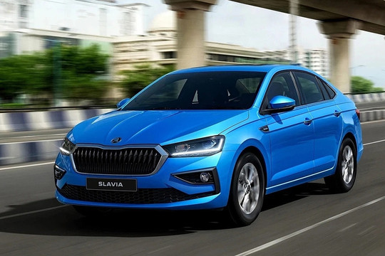 Sedan chuẩn châu Âu 'giá học sinh - sinh viên', gầm cao trang bị tốt, gây bất ngờ khi lái thử