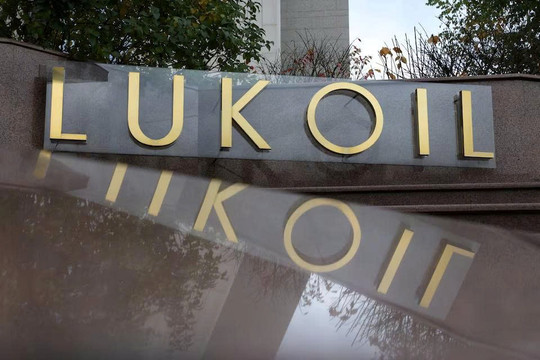 'Kho báu năng lượng' của Nga nguy cơ bị xâu xé trước hạn chót trừng phạt