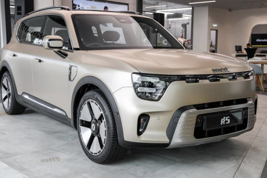 Mẫu SUV ‘kình địch’ mới của Honda CR-V rẻ chưa từng thấy: Chạy xa tới 540km/1 lần sạc, thừa hưởng nhiều trang bị hiện đại của Mercedes-Benz