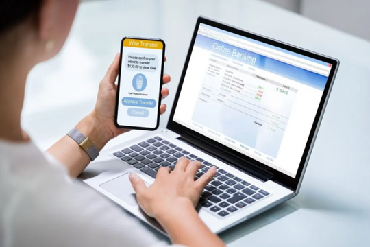 Cảnh báo khẩn về những thiết bị không nên dùng để tải và sử dụng ứng dụng ngân hàng điện tử