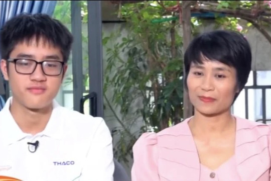 Gia đình đặc biệt nhất Olympia, có hai mẹ con cùng là 'nhà leo núi'