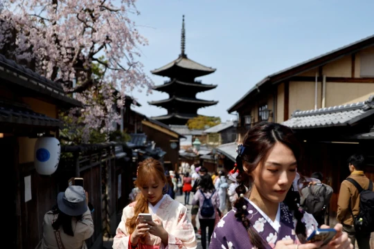 Trung Quốc siết cảnh báo an ninh, khuyến cáo công dân về du học Nhật Bản