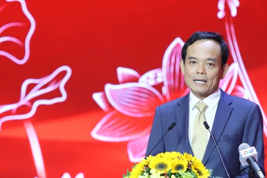 Bí thư Thành uỷ TPHCM Trần Lưu Quang nói lãng phí khi đi 12km mất 2 tiếng