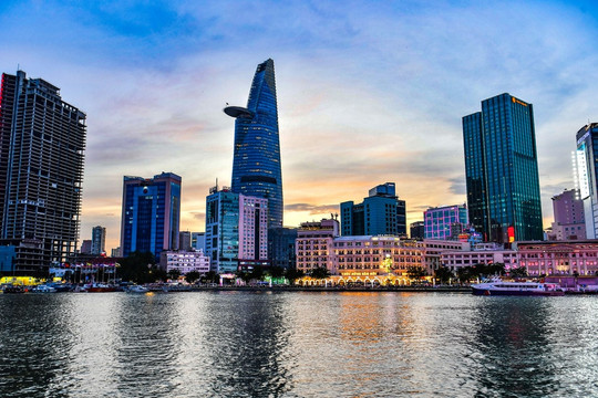 Nhu cầu vốn đầu tư công vượt xa khả năng thu, TP.HCM tìm cơ chế để cân đối ngân sách