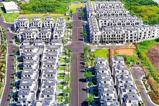 Đủ 'chiêu trò' booking ảo khi bán bất động sản