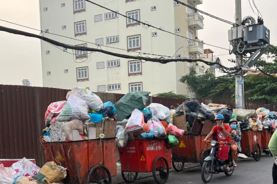 TPHCM nguy cơ 'nghẽn rác' diện rộng