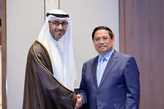 Thủ tướng đề nghị Tập đoàn Dầu khí quốc gia Kuwait mở kho xăng dầu ngoại quan tại Việt Nam