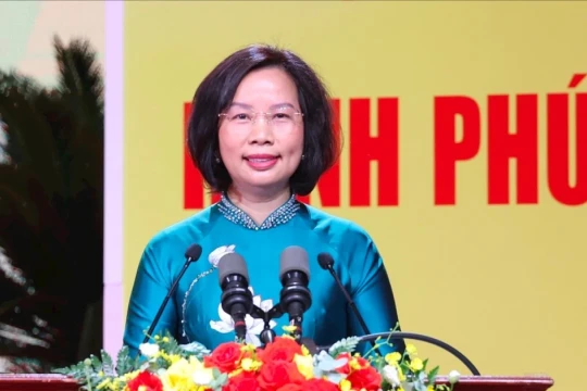 Bà Bùi Huyền Mai làm Chủ tịch Ủy ban MTTQ Việt Nam TP. Hà Nội