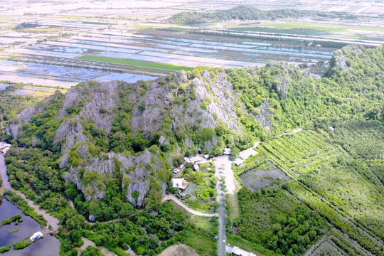 Việt Nam có một hang động từng nằm sâu dưới đáy biển, được mệnh danh là 'pháo đài đá' trong kháng chiến