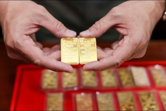 Giá vàng cuối ngày 19/11: Thị trường đảo chiều, vàng trong nước tăng tới 1,7 triệu đồng