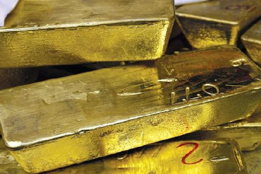 Phong tỏa khẩn cấp hố vàng trị giá hơn 21 tỷ trong vườn của một người đàn ông