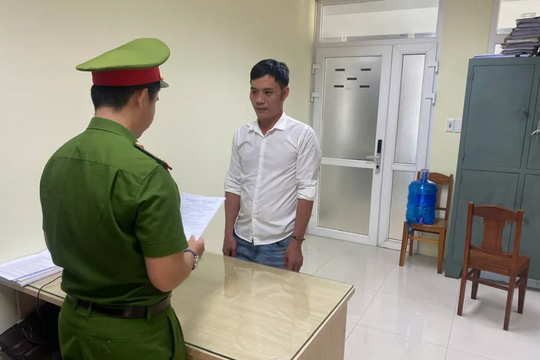 Tịch thu hơn 800kg quặng vàng, cấm Trần Viết Lực đi khỏi nơi cư trú