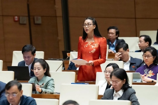 ĐBQH đề xuất phát hành sách giáo khoa điện tử