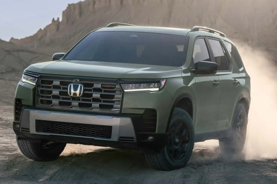 Honda ‘chiếm trọn cảm tình’ khi nâng cấp mẫu SUV 7 chỗ: Thiết kế hầm hố, khoang lái hiện đại, giá có ‘mềm như bún’?