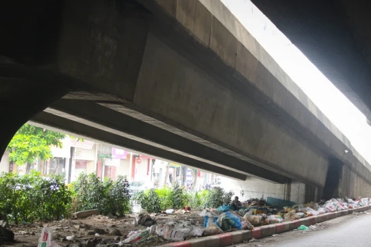 Bất cập rác thải, Hà Nội bàn giao công tác dọn dẹp rác thải về các phường, xã