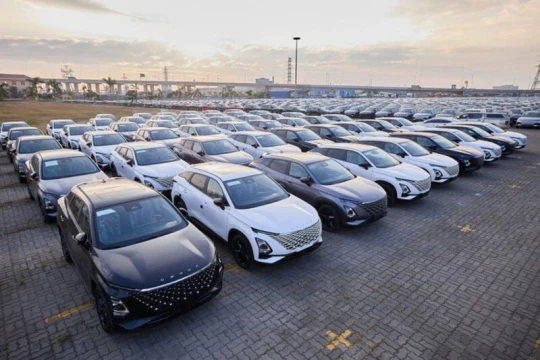 Ô tô nhập: Xe Nhật và Đức sụt giảm, Trung Quốc tăng mạnh