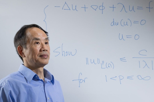 ‘Thần đồng Toán học’ 14 tuổi được tuyển sinh vào đại học, 40 năm sau đưa ra quyết định rời Mỹ, chọn về quê để cống hiến