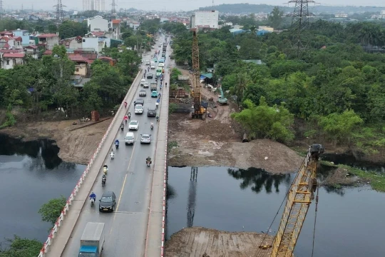 Hà Nội thông tin về tiến độ Dự án đường Quốc lộ 6 tuyến Ba La - Xuân Mai và cầu Mai Lĩnh