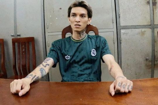 Động thái lạ của Bình Gold