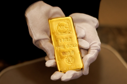 Giá vàng hôm nay 24/11: Neo quanh 4.064 USD/ounce, kỳ vọng 60% khả năng Fed hạ lãi suất