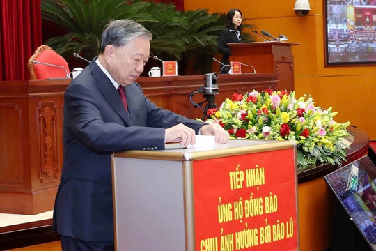 Sáng nay, Tổng Bí thư Tô Lâm cùng các lãnh đạo mặc niệm đồng bào tử vong do thiên tai