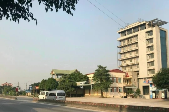 Ngân hàng rao bán nhiều tài sản thế chấp