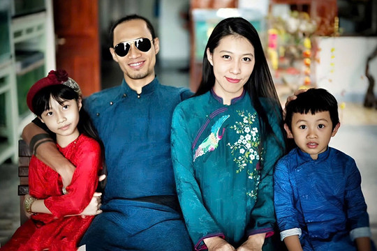 Nam ca sĩ Việt gặp biến cố phải tạm rút lui khỏi giới giải trí, lên chùa đi tu, cuộc sống sau 7 năm ra sao?