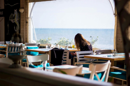 Quán mì ‘tẩy chay’ người đi ăn một mình khiến cộng đồng mạng dậy sóng