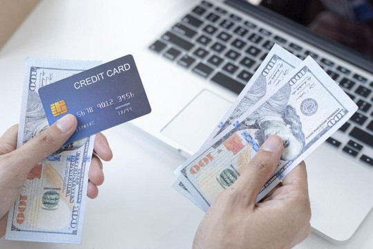 Nhiều người bất ngờ có khoản vay tại ngân hàng, công ty tài chính mà không hay biết: Nguyên nhân từ đâu?