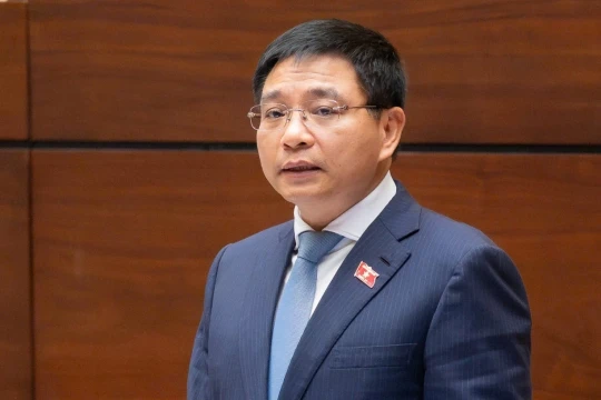 Chính phủ đề xuất cắt giảm giấy phép kinh doanh tối thiểu 50 ngành nghề