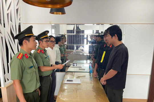 Bắt khẩn cấp một Giám đốc bị truy nã quốc tế